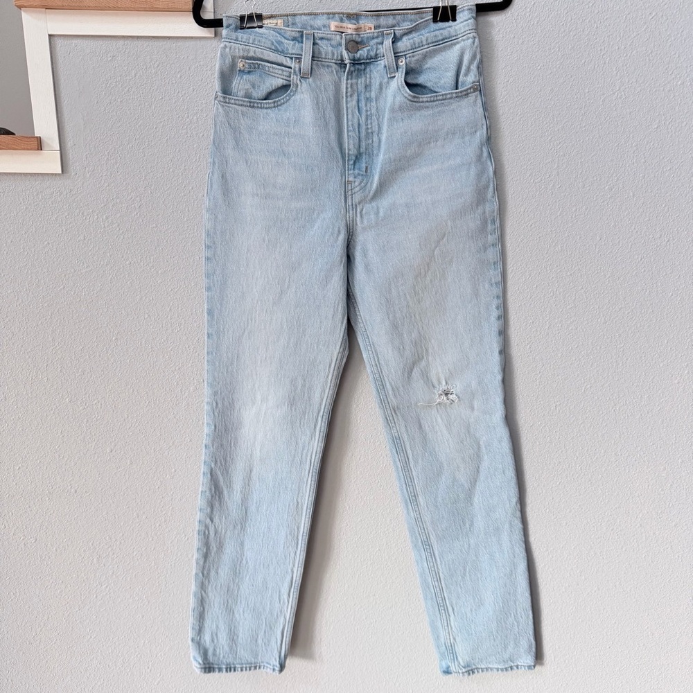 70s throwback High-Rise Slim Straight Light Wash Distressed Women's Jeans
